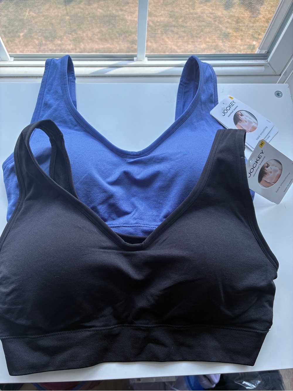 NWT Jockey Seamfree Back Smoothing Bralettes Medium Lot of 2 3041